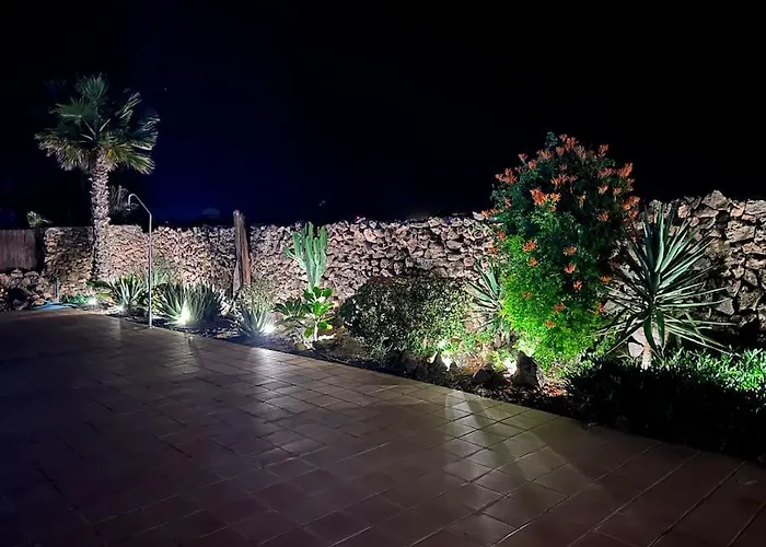 Casa Fuertes Villa La Oliva